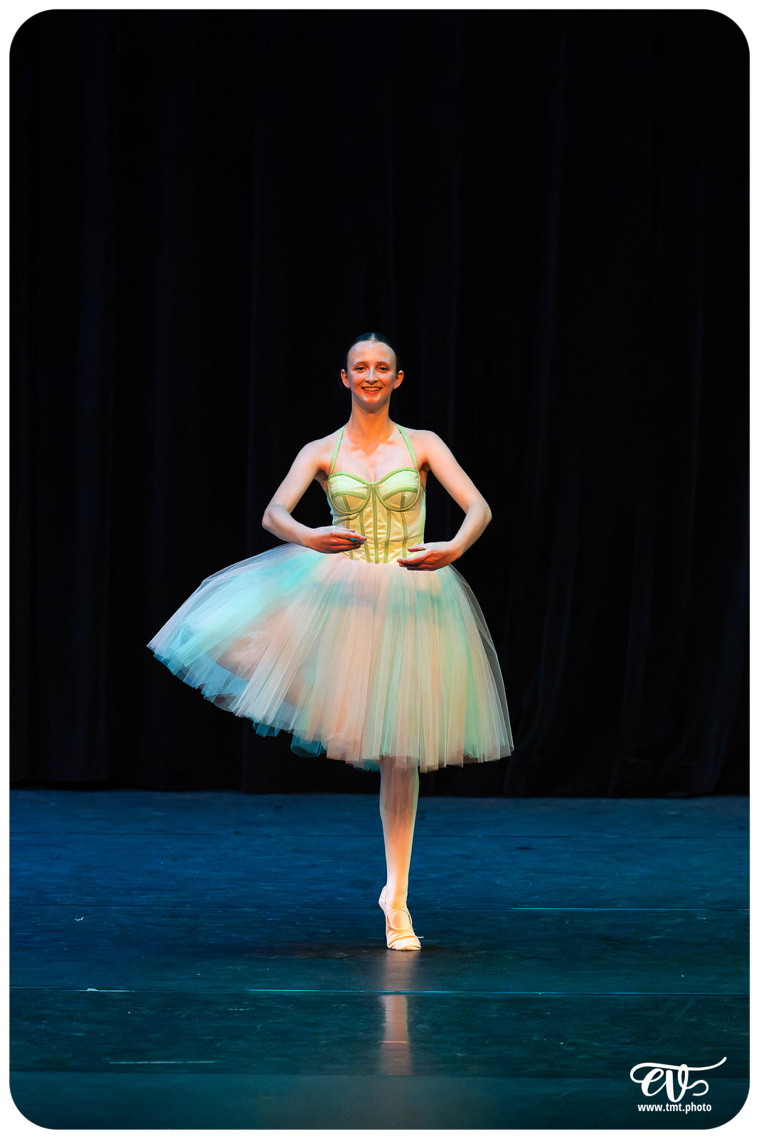ECOLE DE DANSE CÉCILE ADAMOW